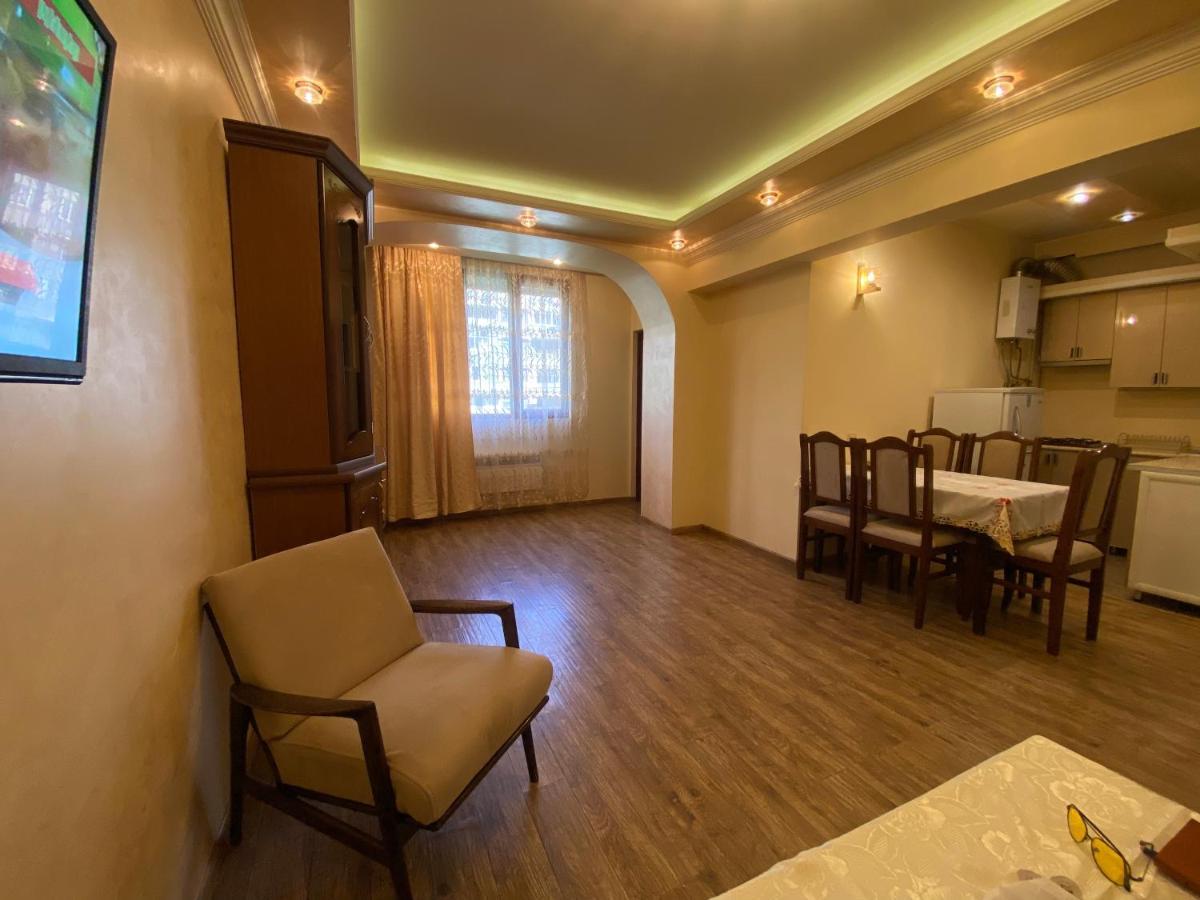 Apartment In Centre Evn Yerevan Luaran gambar